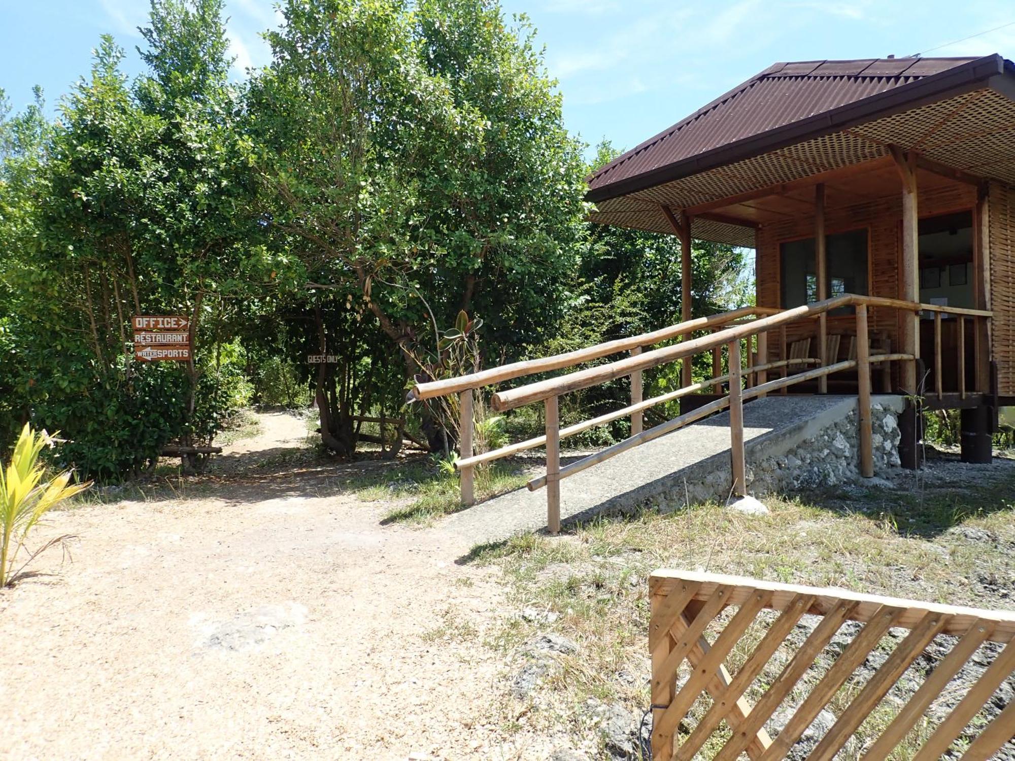 Eskapo Verde Lodge Moalboal Badian Exterior photo