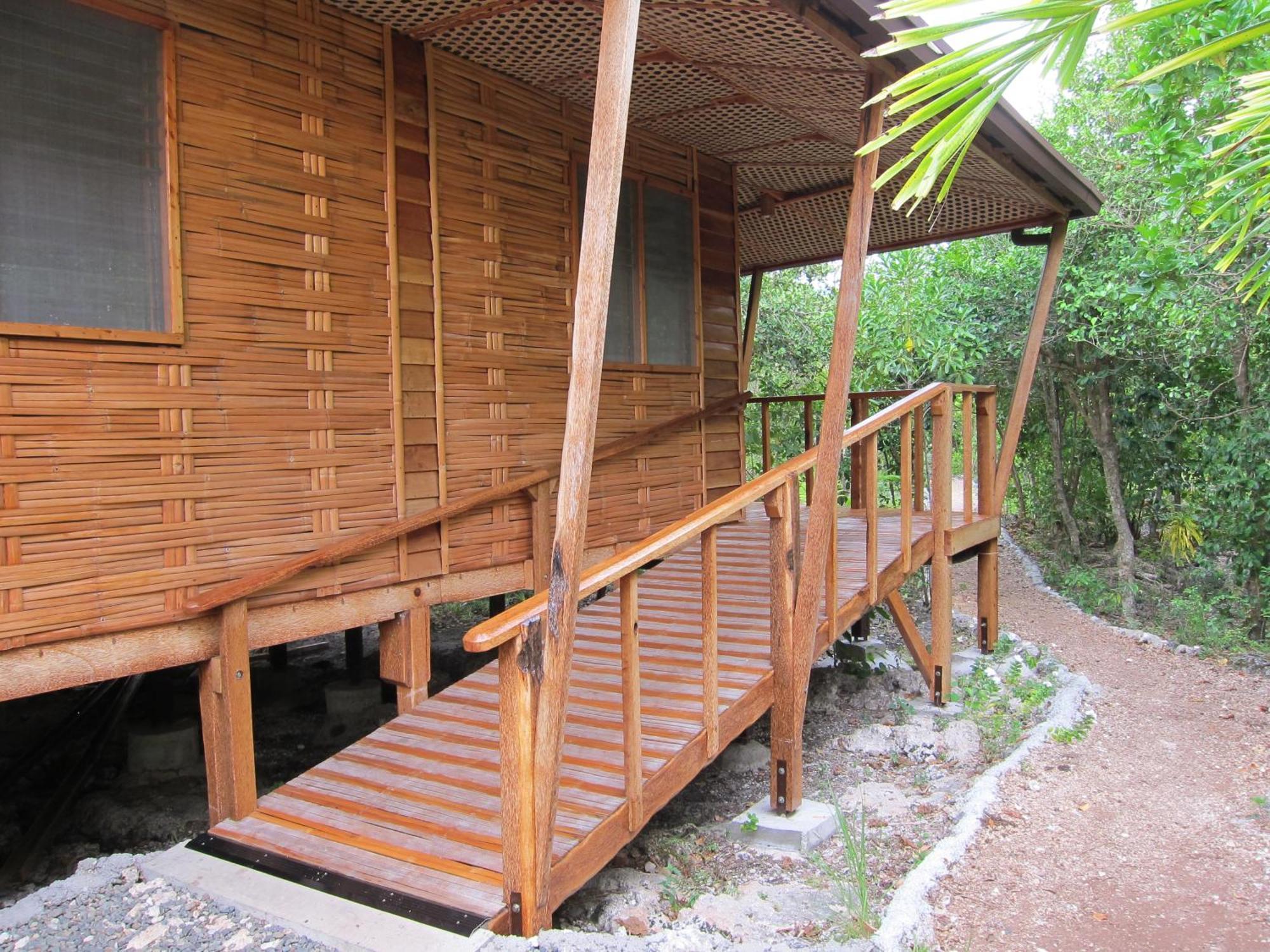 Eskapo Verde Lodge Moalboal Badian Exterior photo